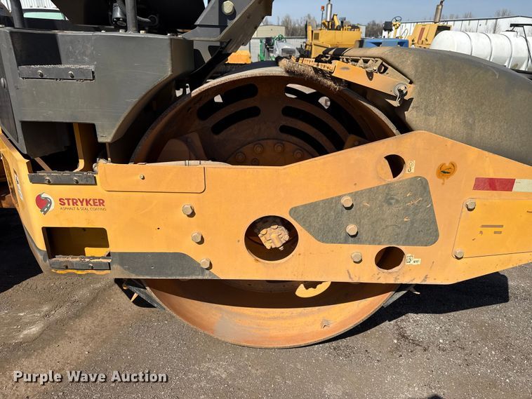 image for item DR1009 2016 Volvo DD110B double drum vibratory roller