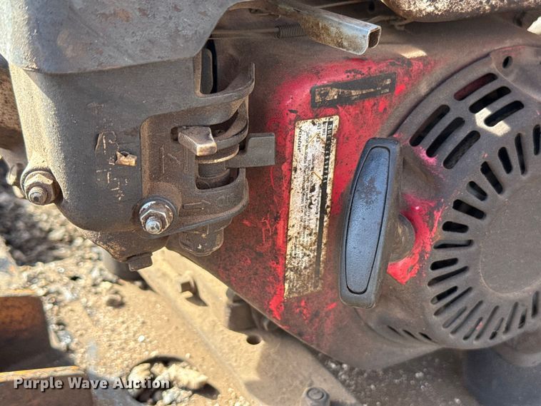 image for item DR1011 LeeBoy L500 tack distributer trailer