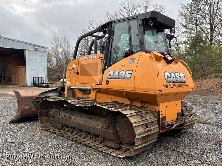 image for item DT0054 2016 Case 1150M dozer