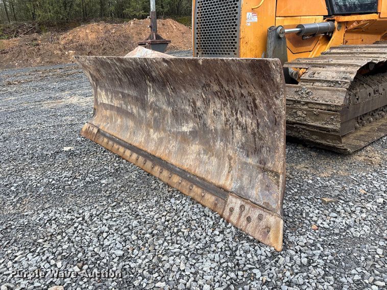 image for item DT0054 2016 Case 1150M dozer