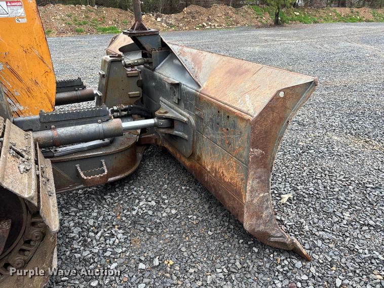 image for item DT0054 2016 Case 1150M dozer