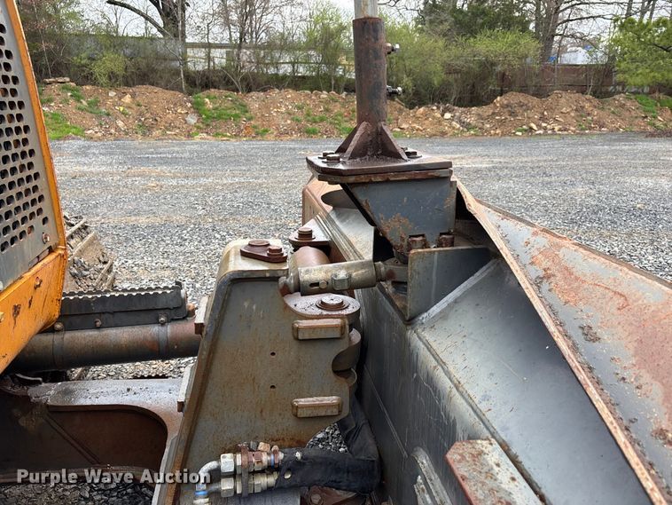 image for item DT0054 2016 Case 1150M dozer