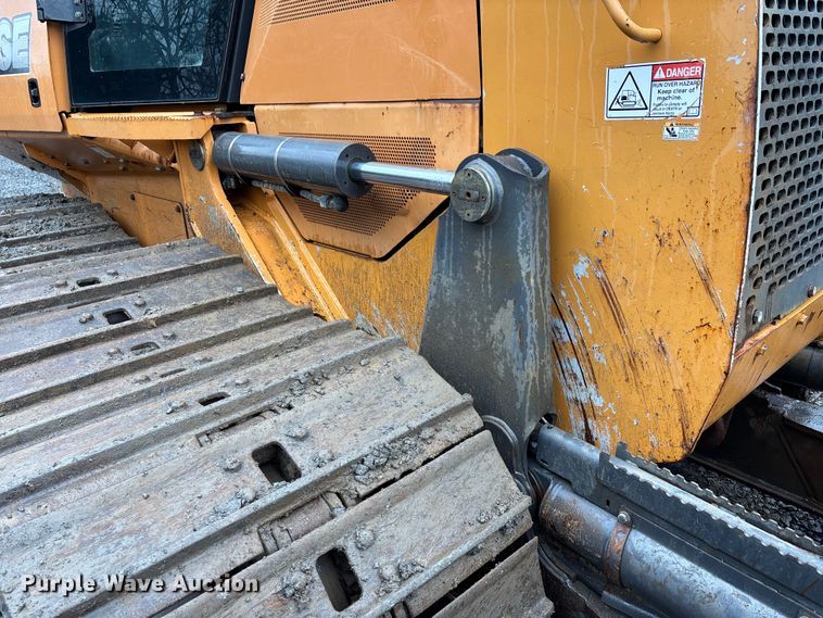 image for item DT0054 2016 Case 1150M dozer