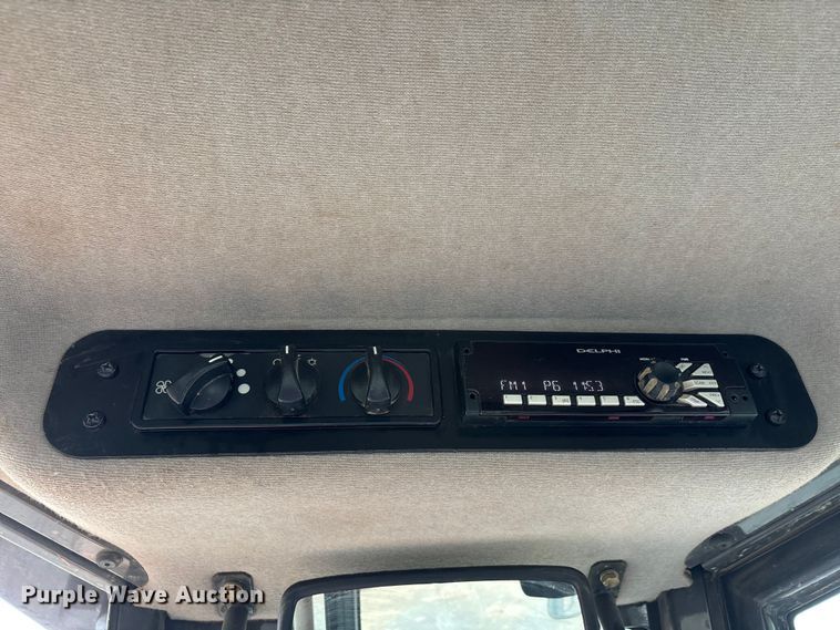 image for item DT0054 2016 Case 1150M dozer