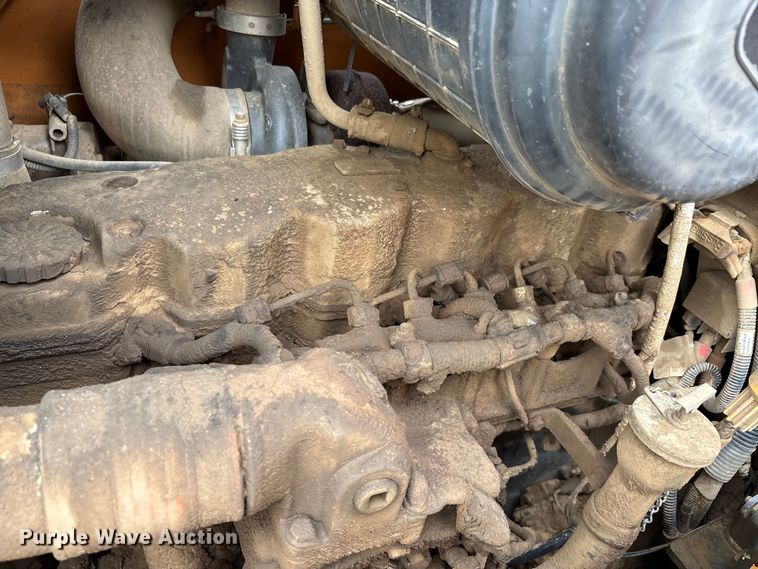 image for item DT0054 2016 Case 1150M dozer