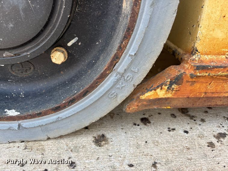 image for item DT0103 2013 JLG 3248RS scissor lift