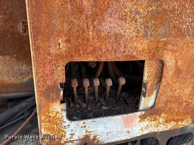 image for item DT0111 Rotochopper MC 156 horizontal grinder