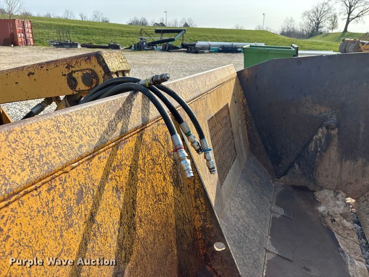 image for item DT0114 1995 Reynolds 14C scraper