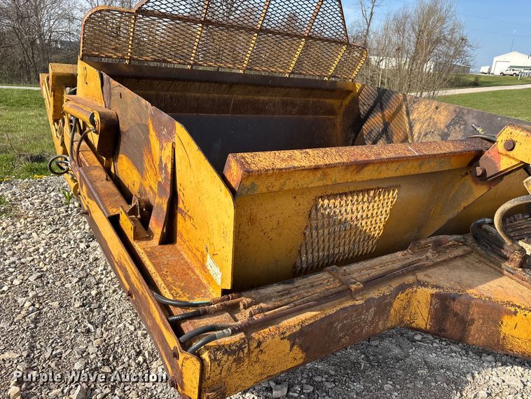 image for item DT0114 1995 Reynolds 14C scraper