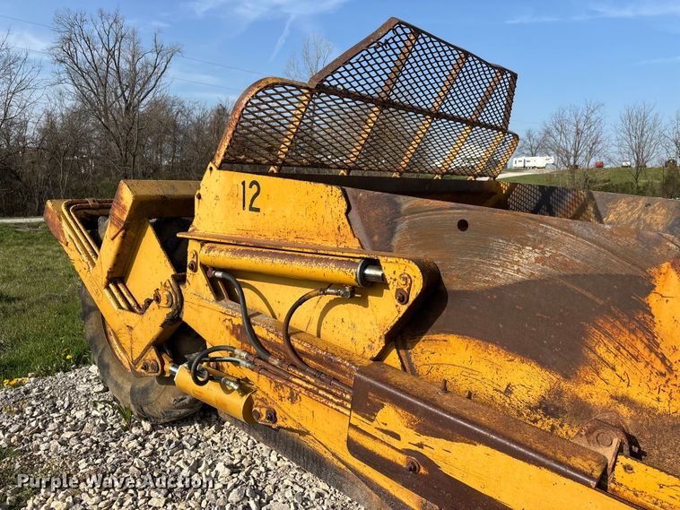 image for item DT0114 1995 Reynolds 14C scraper