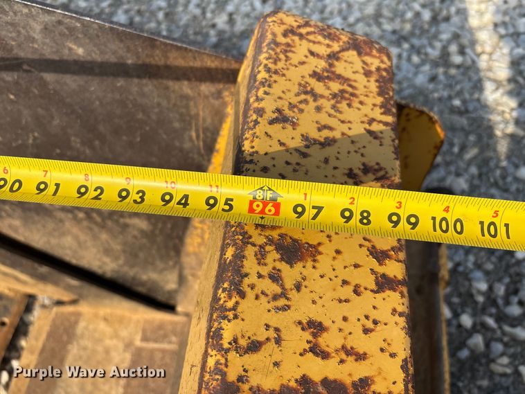 image for item DT0114 1995 Reynolds 14C scraper