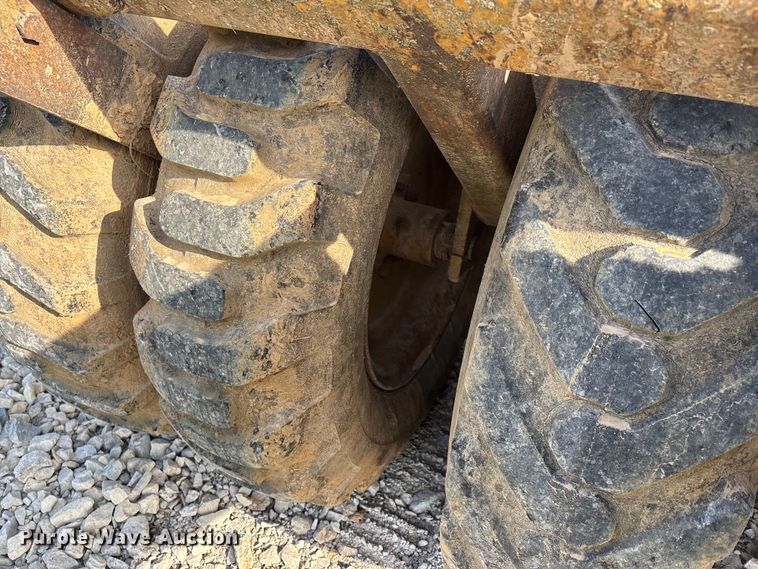 image for item DT0114 1995 Reynolds 14C scraper