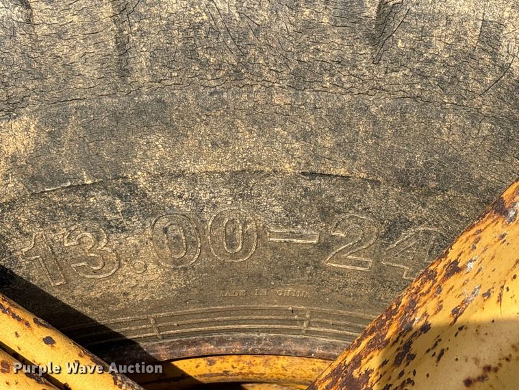 image for item DT0114 1995 Reynolds 14C scraper