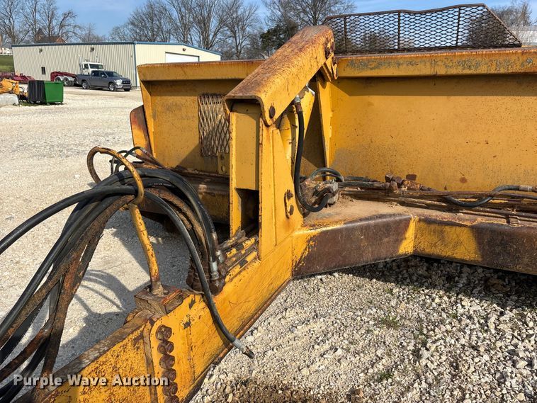 image for item DT0115 1995 Reynolds 14C scraper