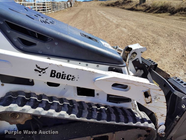 image for item DT0991 2018 Bobcat MT85 compact utility loader