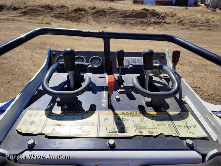 image for item DT0991 2018 Bobcat MT85 compact utility loader