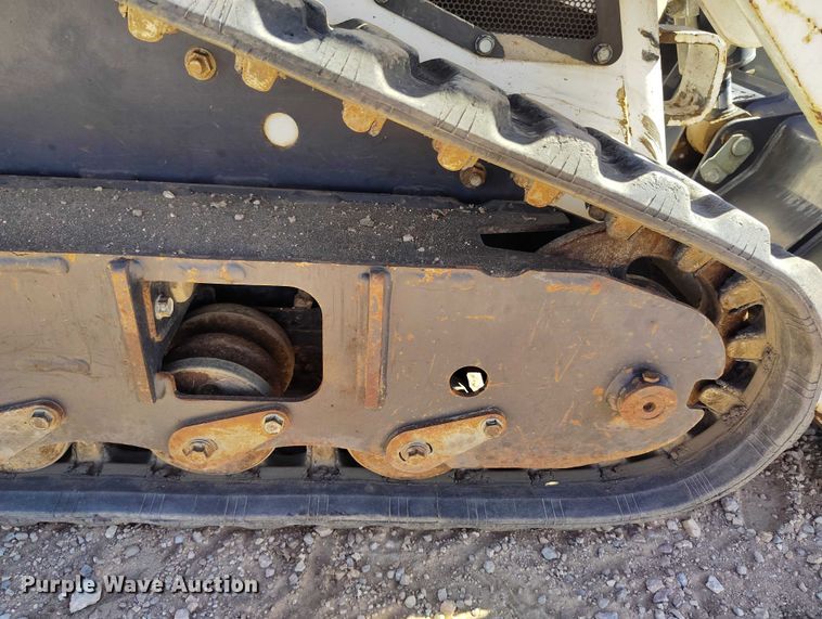 image for item DT0991 2018 Bobcat MT85 compact utility loader