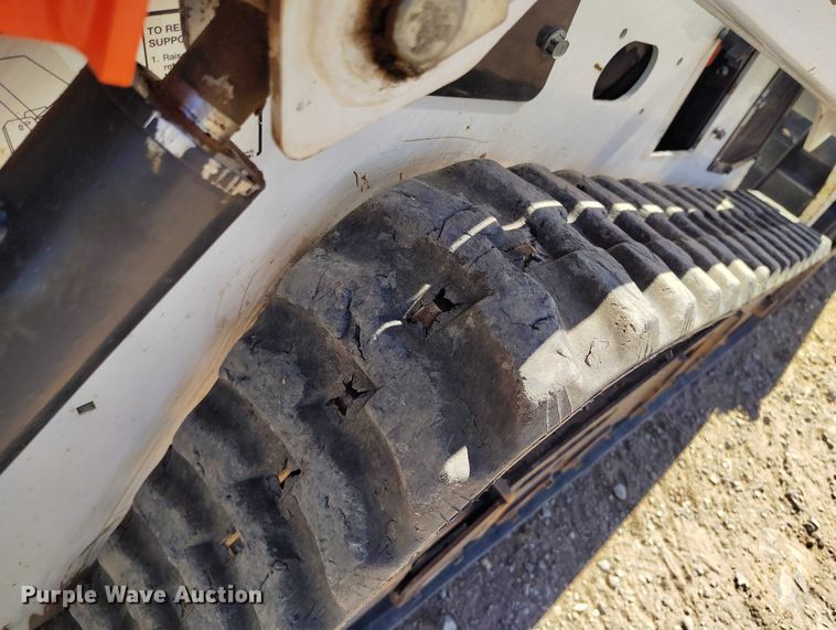 image for item DT0991 2018 Bobcat MT85 compact utility loader