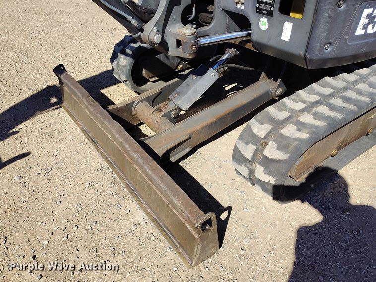 image for item DT0992 2013 Bobcat E35 mini excavator