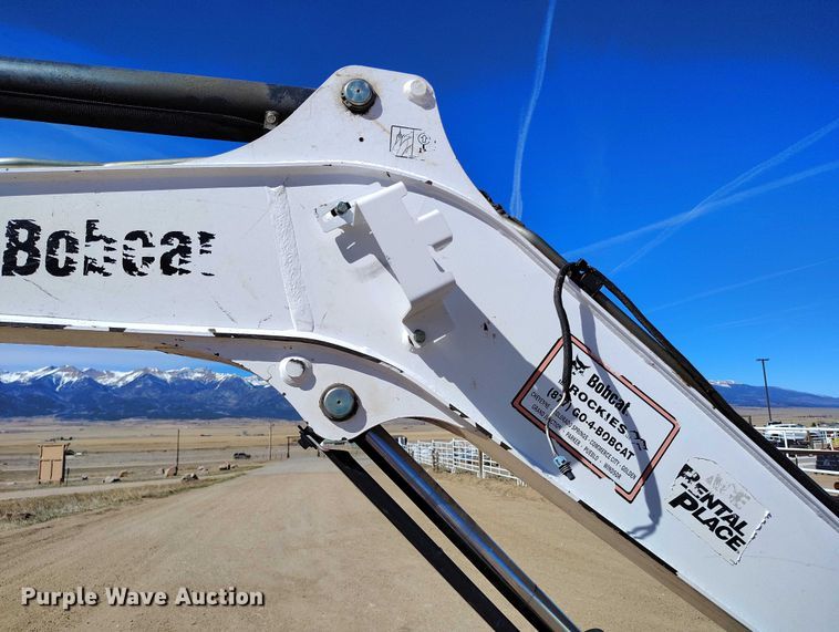 image for item DT0992 2013 Bobcat E35 mini excavator