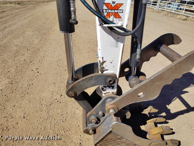 image for item DT0992 2013 Bobcat E35 mini excavator