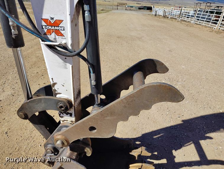 image for item DT0992 2013 Bobcat E35 mini excavator