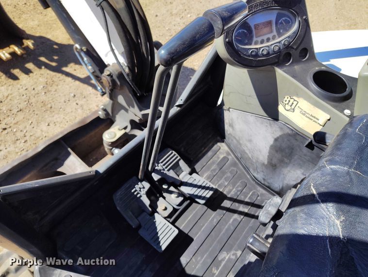 image for item DT0992 2013 Bobcat E35 mini excavator