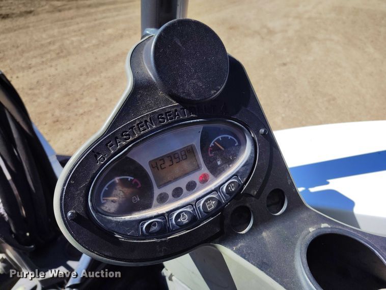 image for item DT0992 2013 Bobcat E35 mini excavator