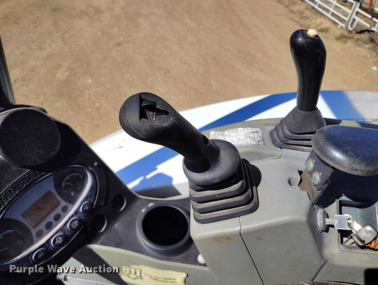 image for item DT0992 2013 Bobcat E35 mini excavator