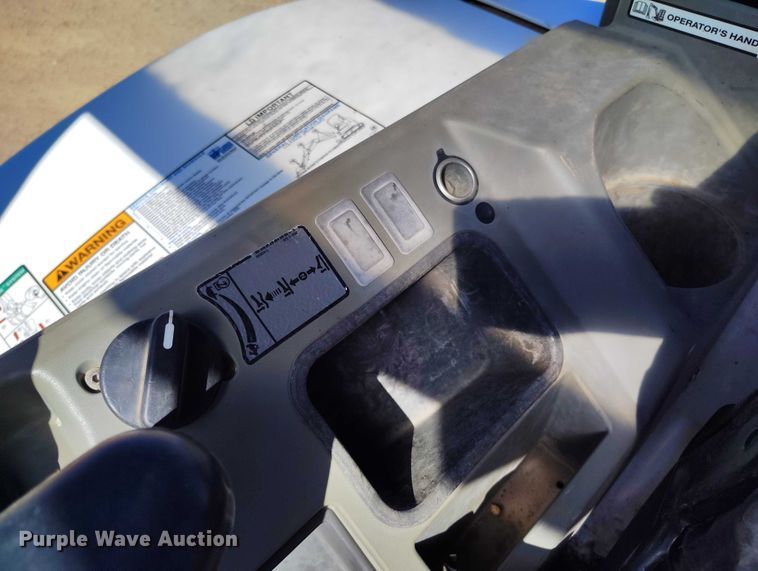 image for item DT0992 2013 Bobcat E35 mini excavator