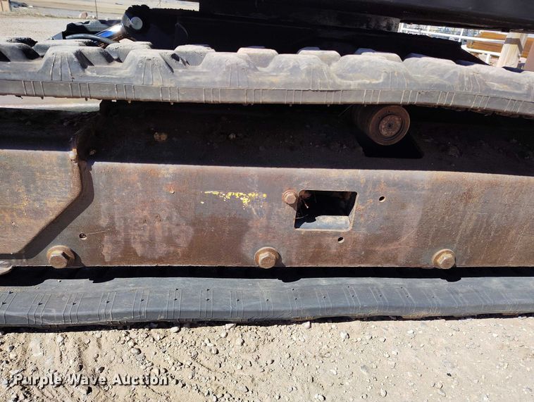 image for item DT0992 2013 Bobcat E35 mini excavator