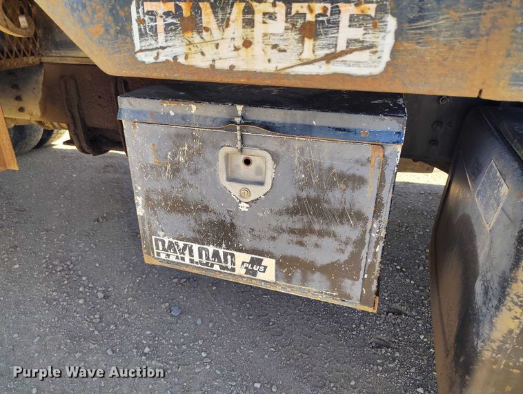 image for item DT0994 1996 Chevrolet Kodiak C7500  dump flatbed truck