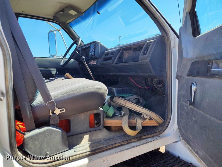 image for item DT0994 1996 Chevrolet Kodiak C7500  dump flatbed truck