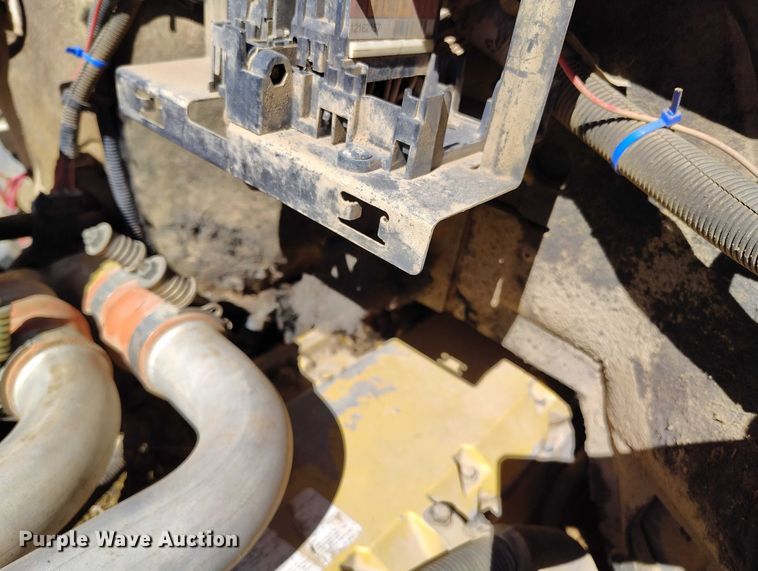 image for item DT0994 1996 Chevrolet Kodiak C7500  dump flatbed truck