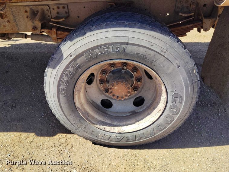 image for item DT0994 1996 Chevrolet Kodiak C7500  dump flatbed truck