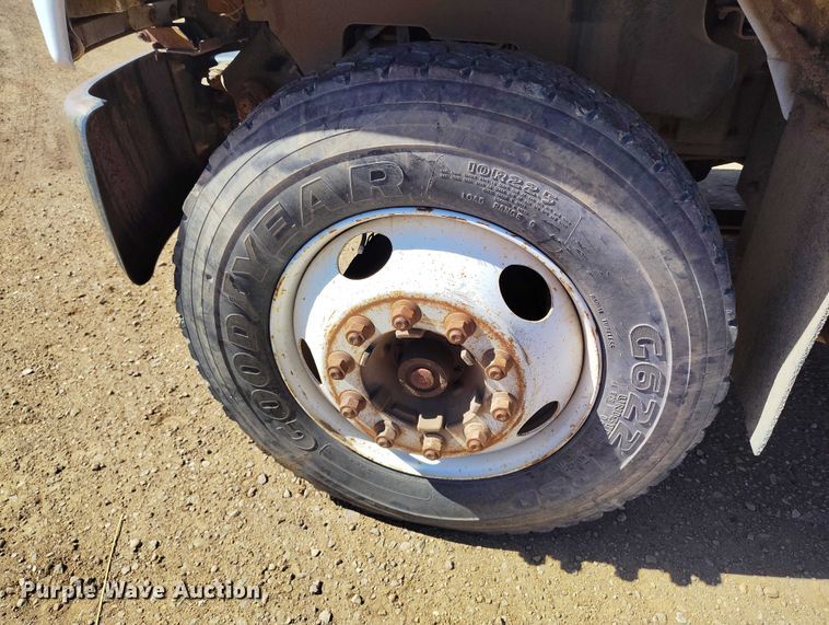 image for item DT0994 1996 Chevrolet Kodiak C7500  dump flatbed truck