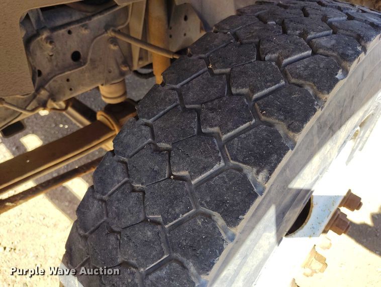 image for item DT0994 1996 Chevrolet Kodiak C7500  dump flatbed truck