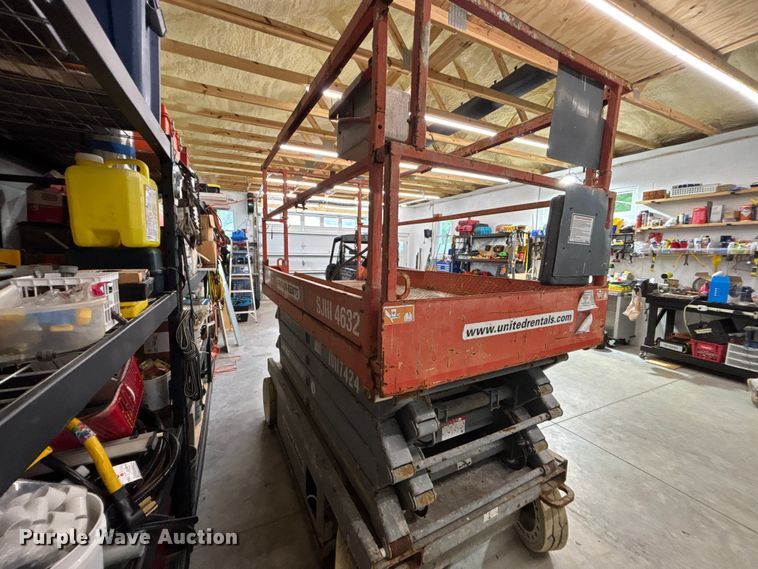 image for item DU0342 Skyjack SJ 4632 scissor lift