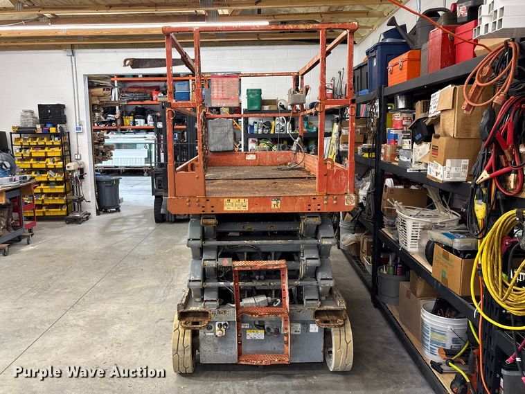 image for item DU0342 Skyjack SJ 4632 scissor lift