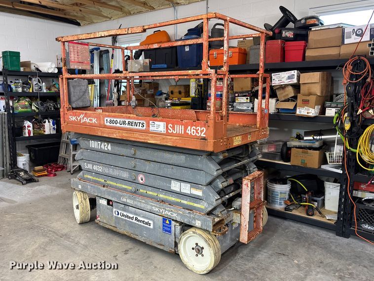 image for item DU0342 Skyjack SJ 4632 scissor lift