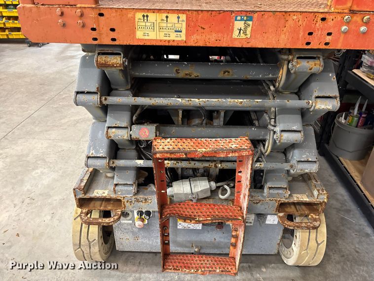 image for item DU0342 Skyjack SJ 4632 scissor lift