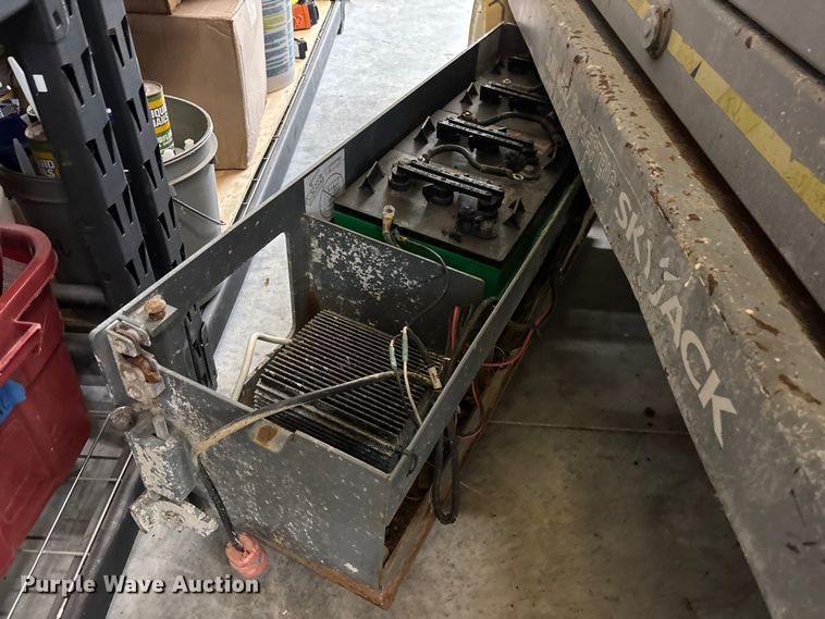 image for item DU0342 Skyjack SJ 4632 scissor lift