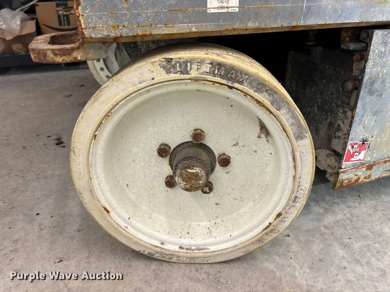 image for item DU0342 Skyjack SJ 4632 scissor lift