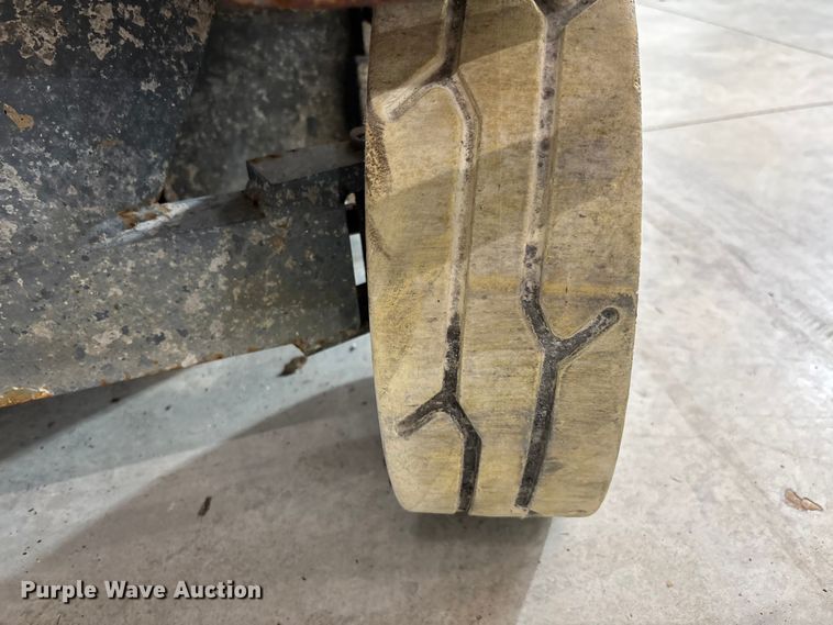 image for item DU0342 Skyjack SJ 4632 scissor lift