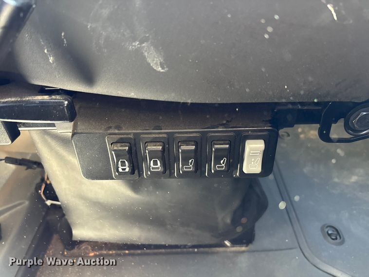 image for item DU0408 2025 Mack Granite dump truck