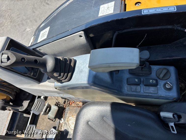 image for item DU0415 Sany SY35U mini excavator