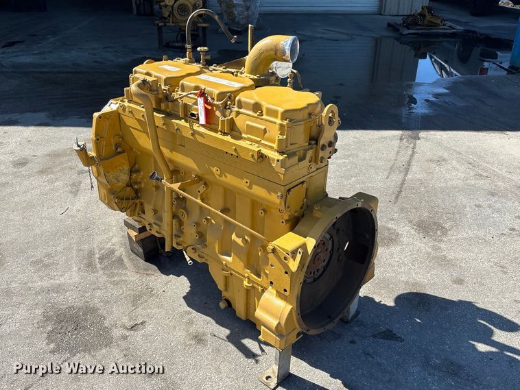 image for item DU0420 2001 Caterpillar 3176 engine