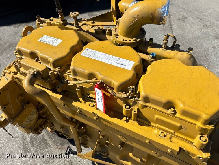 image for item DU0420 2001 Caterpillar 3176 engine