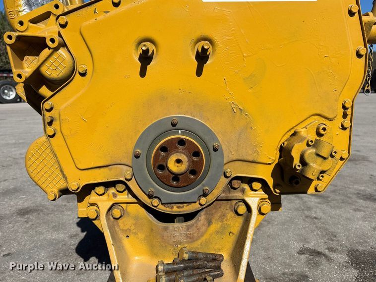 image for item DU0420 2001 Caterpillar 3176 engine