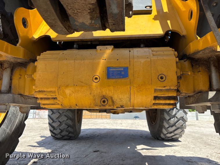 image for item DU0422 2021 John Deere 344L wheel loader